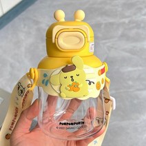 산리오 물병 물통 헬로 키티 동물 학교 식수 빨대 병 밀짚 컵 어깨 스트랩, 600ml, Pompom Purin