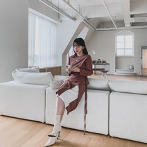 여자 페미닌 이지코디 배색 트임 랩 스트랩 롱원피스
