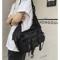 힙합 크로스백 블랙 지퍼형 이어폰포켓 버클가방 미술 고퀄 휴대 남성 패션