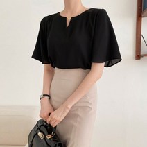 브리스살롱 우아한 럭셔리무드 로맨틱 여성 오피스룩 골드장식 여름 블라우스