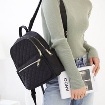 마이안나 블랙 누빔 퀼팅 미니 모던 시크 백팩 지퍼 클래식 20대 여자 직장인 출근룩 정장 캐주얼 코디 가방