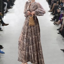 놀토 백리스 파파야 드레스 솔로지옥2 최서은 옷 원피스 신슬기 설현 한예슬 민지 휴양지 박세정