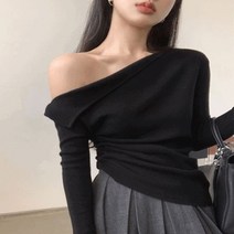 어썸클로젯 헨디 오프숄더 셔링 니트탑