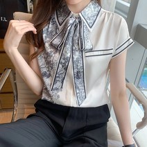리본타이 수채화 반팔소매 여성 블라우스 새틴 은은한 펄감의 아이보리 블랙 프린트 스티치 카라셔츠 직딩룩