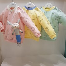 아가방 23 베이비페어! 산뜻한 컬러 보기에도 편해보여 딱 좋아 맨투맨 티셔츠 너무 두꺼운거 싫은 땀많은 베이비들 가볍게 좋아 유아 티셔츠! 편한 외출복 놀이복 이거!