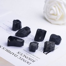 천연 블랙 토르말린 원시 오레젬 광물 표본 불규칙한 결정 재자성 방사선 듀스 엘가우싱 에너지 스톤, 전기석, 50 그램