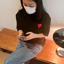 [블레슈] 스마일하트 오버핏 라운드 티셔츠 - 블랙 / 수련회단체티 교회단체티 성당단체티