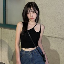 실채 비스듬한 어깨 불규칙 스트랩 조끼 여자 여름 핫소스 오프숄더 디자인 짧은 저