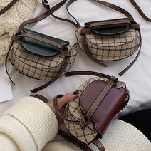 여성 반달 미니 크로스백 체크무늬 가방
