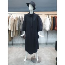 데무 스탠드 칼라 루즈핏 원피스(MW2304541)