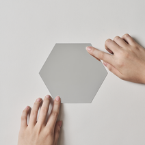 하루공방 붙이는 거울 아크릴 육각 인테리어 안전 스티커 벽 부착 욕실 미러, 2세트(18개입)-실버1골드1