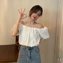 퐁순싸롱 오프숄더 퍼프 반팔 진주 면 크롭 블라우스 SY