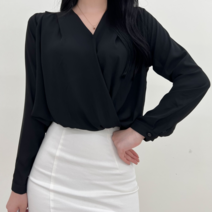 투디 르아 브이넥 셔링 랩 블라우스 오피스룩 하객룩