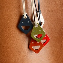 에치펠레 통가죽 선글라스홀더 목걸이/안경줄