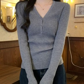 피어니스트 여성용 브이넥 하이엔드 슬림핏 단추 니트