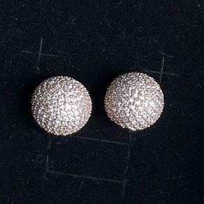 큐빅 팡팡 파베 스터드 귀걸이 Cubic Pang Pang Pave Stud Earring