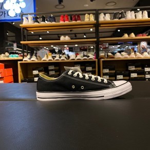 [CONVERSE]컨버스_남녀공용_CHUCK TAYLOR ALL STAR CLASSIC LOW_척테일러 올스타 클래식 로우_스니커즈_블랙_M9166C