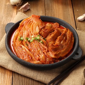 청춘불판 돼지 김치찜 1kg 대구진 간편조리 즉석조리 돼지고기 듬뿍 국물 칼칼 캠핑