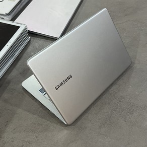 삼성 올웨이즈 9 ALWAYS I5-8265U/SSD 256GB/RAM 8GB 15.6인치/초경량 노트북