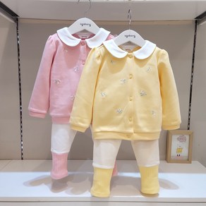 [아가방]논현점*산뜻한 컬러감과 상의 플라워 자수가 돋보이는 사랑스러운 오픈상하/신축성 좋은 레깅스가 세트로 편안한 봄 데일리