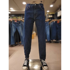 리바이스 무료배송!!! 사이즈 여유있고 스판없는 오리지널 원단의 튼튼한 배기 청바지!!! LEVI'S 550 92 릴렉스 테이퍼드 진 진청[NC불광]A3418-19