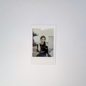 르세라핌 사쿠라 안티프레자일 폴라로이드 포토카드 포카 LE SSERAFIM SAKURA ANTIFRAGILE POLAROID PHOTOCARD 1, 1개