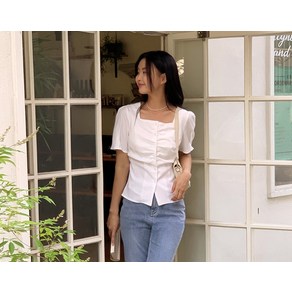 [리리앤코] 쥬디레레 링클 스퀘어넥 핀턱 스트랩 블라우스