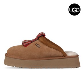 [어그] UGG 타즐 플랫폼 여성 겨울 방한 양털 슬리퍼 1152677-CHE