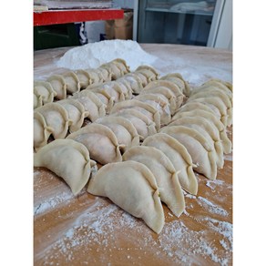 [원주 엄마손만두] 엄마가 빚은 수제 김치 손만두 택배, 900g, 2개, 땡초만두