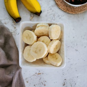 [별빛유니콘] 냉동 바나나 슬라이스 1kg 베트남 스무디 재료 영양가 높음 자연 그대로, 1개, 1000g