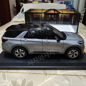 2023년형 포드 익스플로러 FORD EXPLORER SUV 1:18 다이캐스트 모형차, 메탈 그레이, 1개