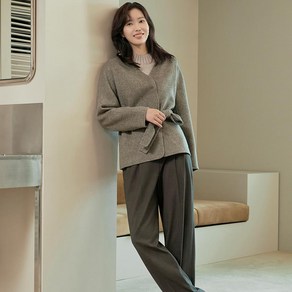 베스띠벨리 22F/W 핀턱 벌룬 팬츠 BFP2241BRM