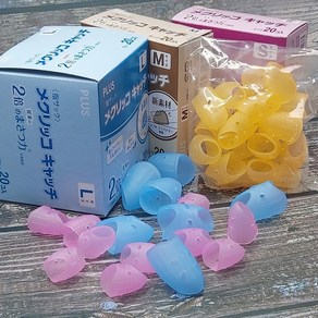 PLUS 플러스 접착력 2배 실리콘 손가락 골무-캡타입 핑거캐치 대용량팩 1갑, 20개입, M(중) 402CA