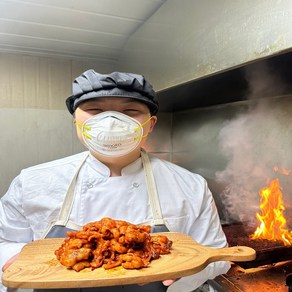 직화연구소 짚불에 구운 불향 가득 무뼈닭발