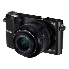 삼성 미러리스 NX200+20-50mm 기본렌즈+32GB+가방+리더기+청소셋트 포함 K