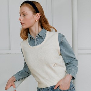 로라로라 여성용 ROUND NECK BOUCLE KNIT VEST