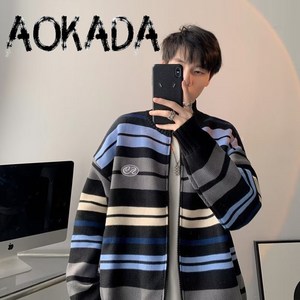 AOKADA 스웨터 남성 가을 겨울 중성 스타일 느긋한 스트리트 패션 일본식 루즈핏 니트 무지개 줄무늬 스웨터 자켓