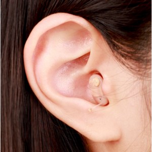 청력개선 법인회사에서 개발한 A5 HEARING AID 디지털 청력보조기기, 1개, A5음성증폭기 오른쪽 (빨간색)