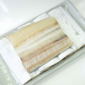 국산 천일염으로 살짝 간한 싱싱한 순살 여수 갈치, 4세트, 250g