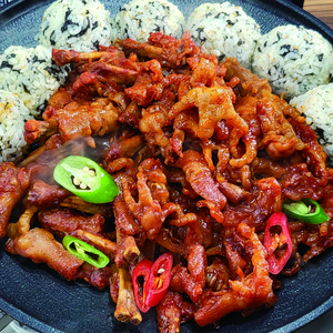 맛있게 매콤한 직화구이 닭발 150gx7팩 무뼈닭발 150gx3팩 (총10팩), 10개, 150g