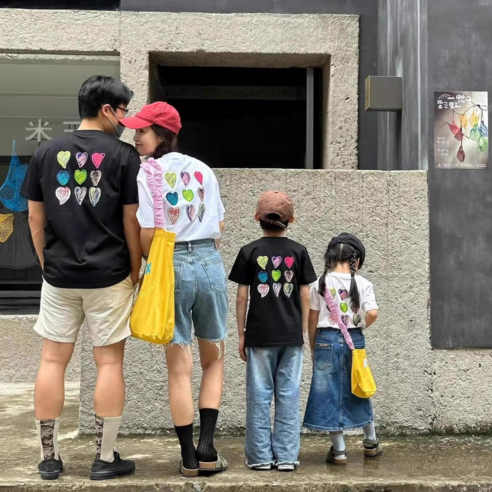 라움리에 온가족 공용 패밀리룩 하트하트 반팔 티셔츠