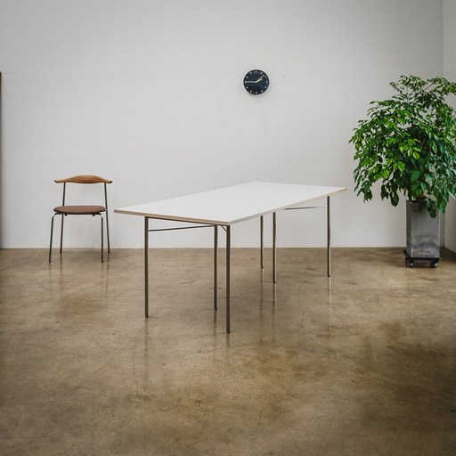 HPL 2m 비틀 스테인리스 다리 테이블