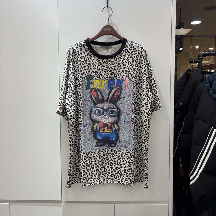 르니앤맥코이 박시핏 토끼 레오파드패턴 반팔티셔츠 MN05TS570 NC부산대점