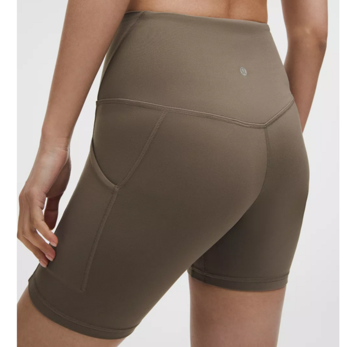 룰루레몬 얼라인 하이라이즈 쇼츠 with 포켓 6인치 여성 레깅스 반바지 휴대폰수납 러닝 마라톤 필라테스 요가 폴댄스 스포츠 운동 숏팬츠 매장판