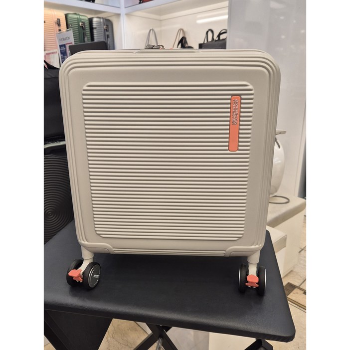 아메리칸 투어리스터 SP 맥시보18인치 기내용 캐리어 HO238025 라이트그레이 NC불광점