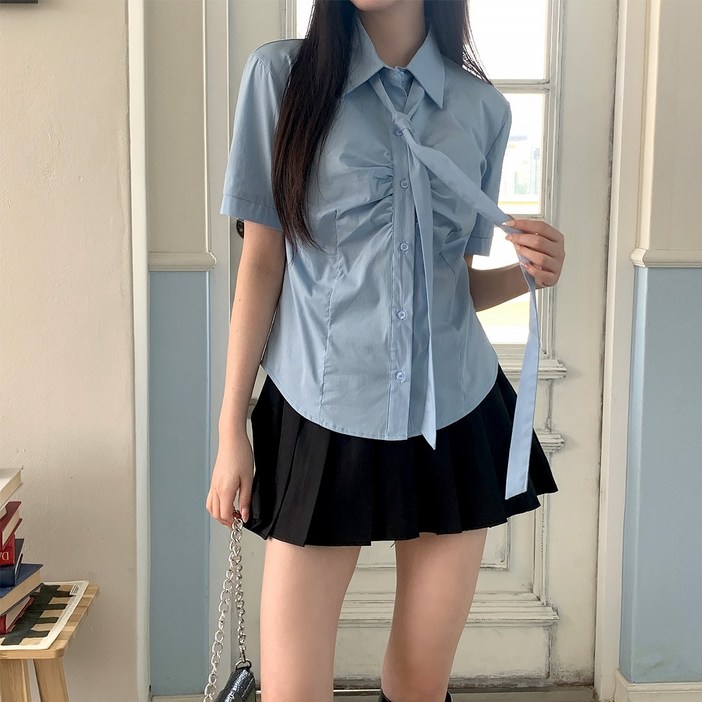 비옴 카라넥 가슴셔링 넥포인트 볼륨 블라우스