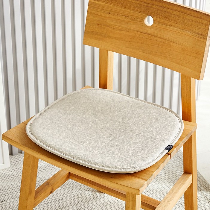 모던하우스 견고해진 밀착형 페이크레더 방석