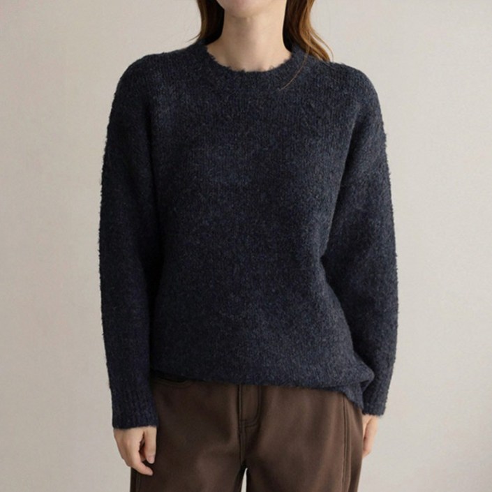 앤드스타일 여성용 웜소프트18탄 울 부클 라운드넥 루즈핏 보송니트 265030