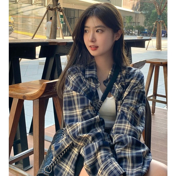 커플 루즈핏 체크 긴팔 셔츠 자외선 차단 얇은 코트 커플 루즈핏 체크 긴팔 셔츠 자외선 차단 얇은 코트