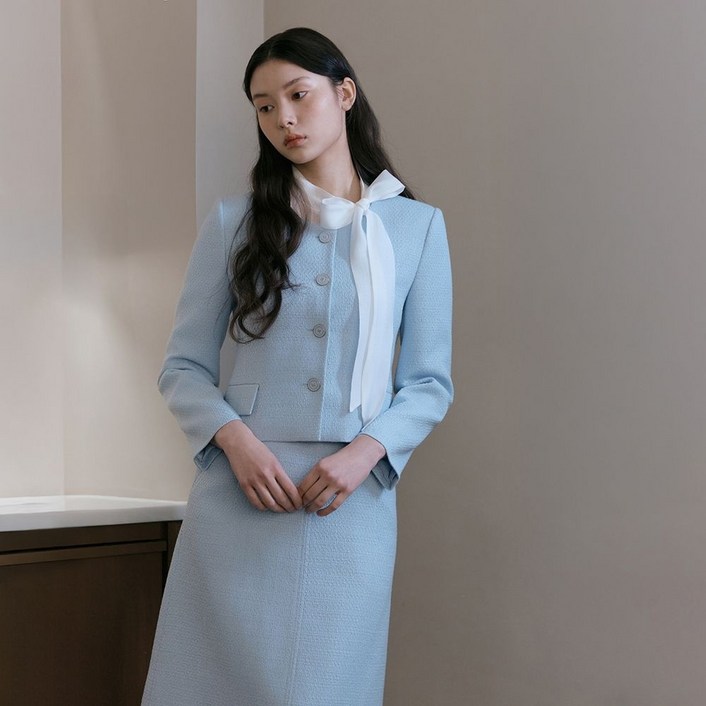 [국내백화점] 잇미샤 [26 S/S] 메탈 버튼 트위드 크롭 자켓 ITQ2ZJK510 ITQ2ZJK510-EBS 로맨틱 엣지 트렌디 무드